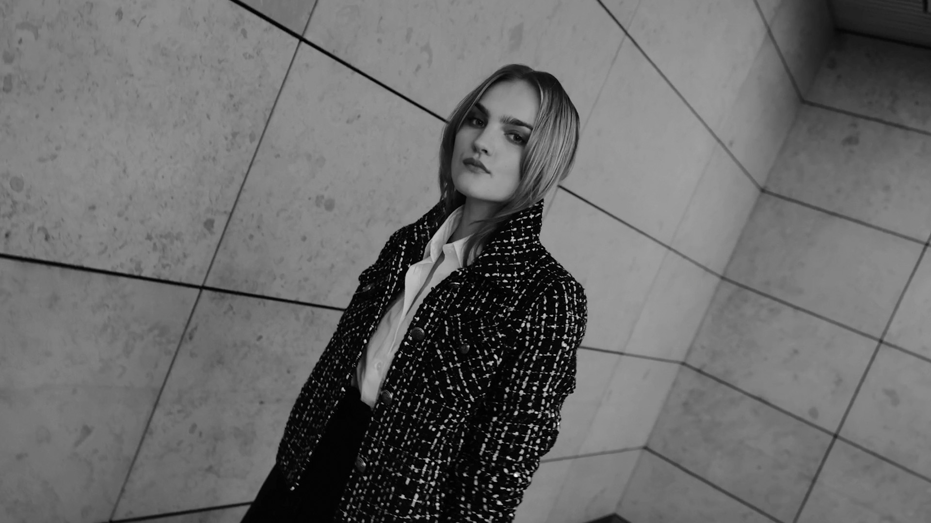 Sand Woman AW24 photo 3