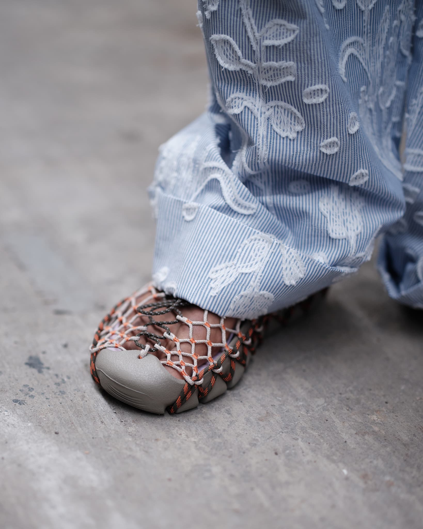 Behind the scenes photo 6