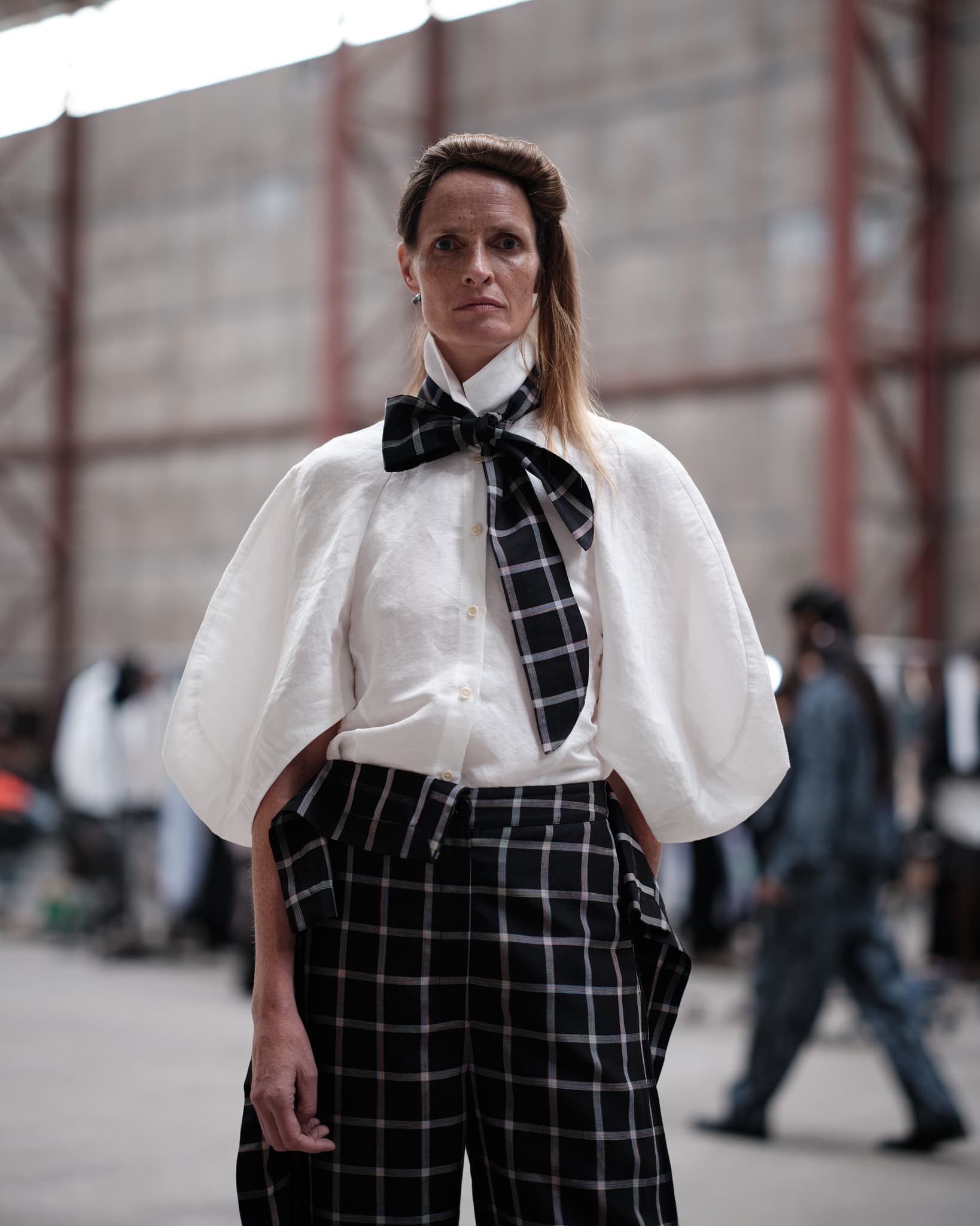 Behind the scenes photo 18