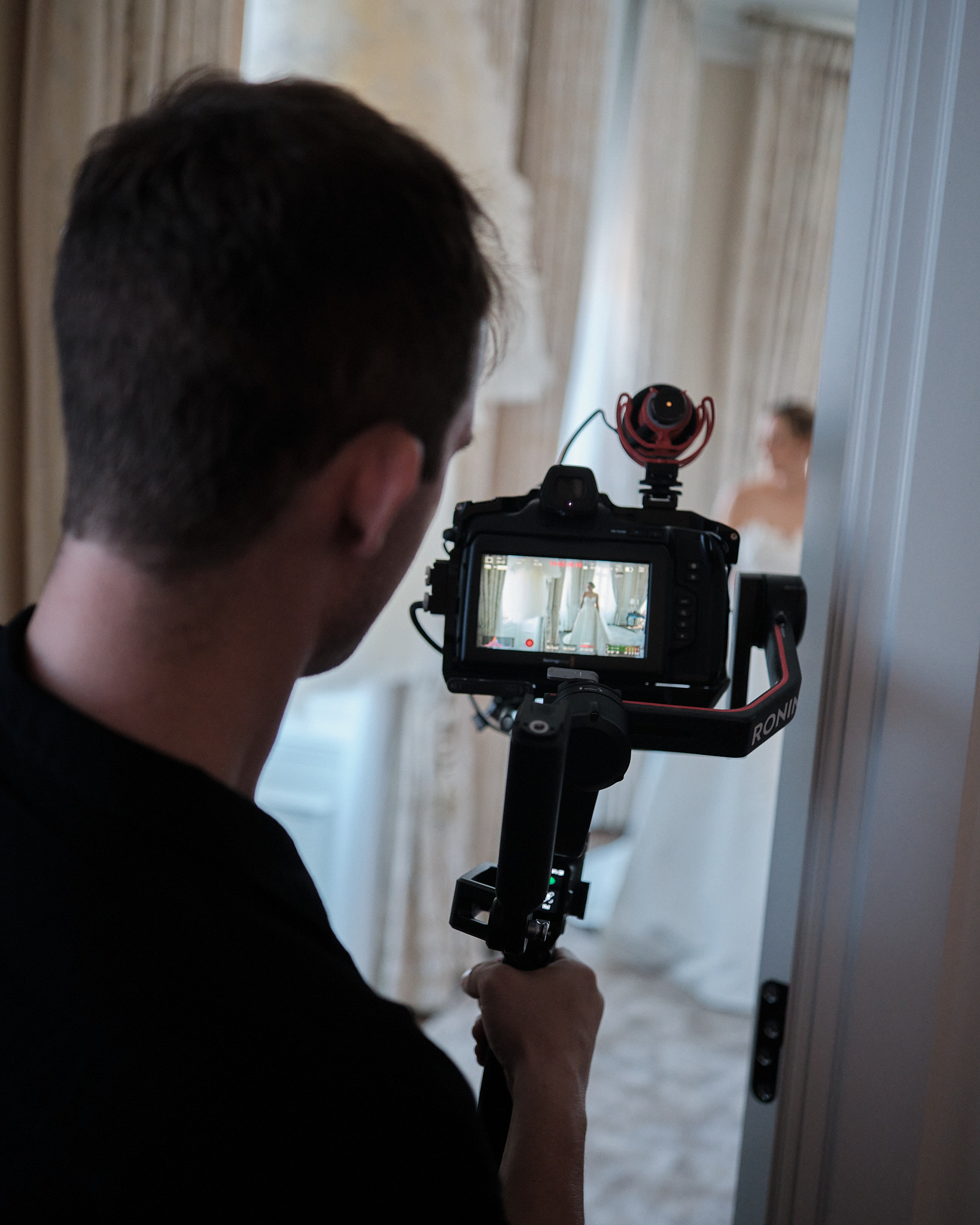 Photographer Behind the Scenes 1